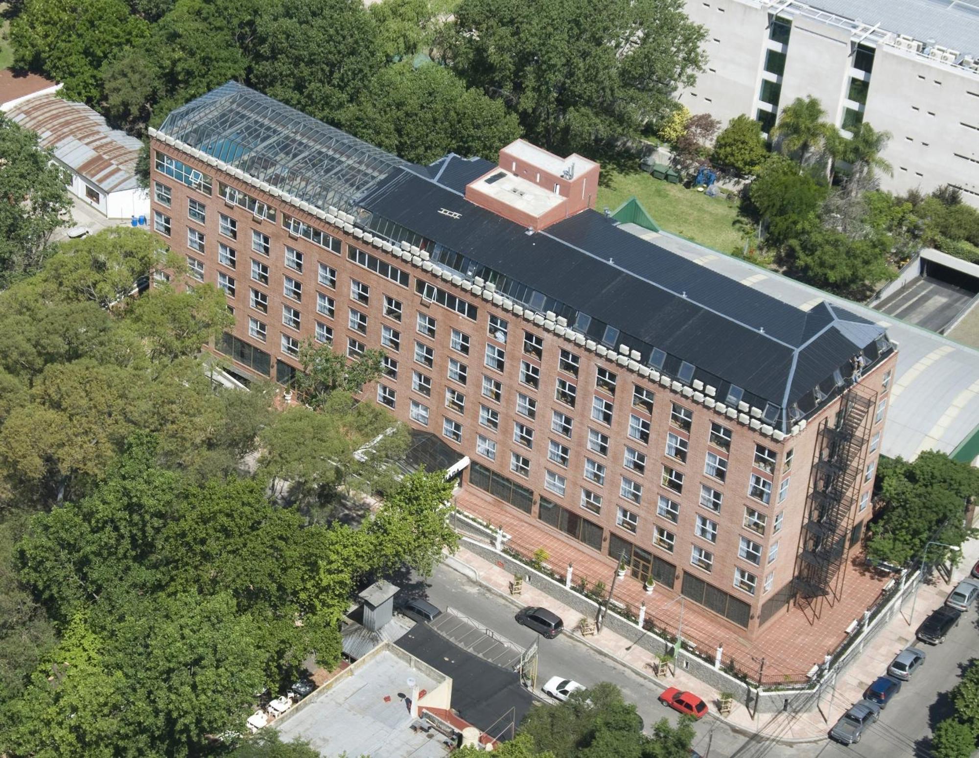 Ramada By Wyndham Buenos Aires Hotel Vicente López Екстериор снимка