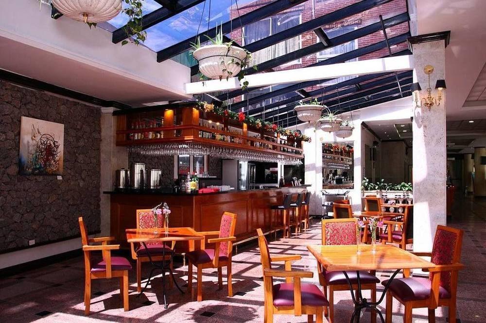Ramada By Wyndham Buenos Aires Hotel Vicente López Екстериор снимка